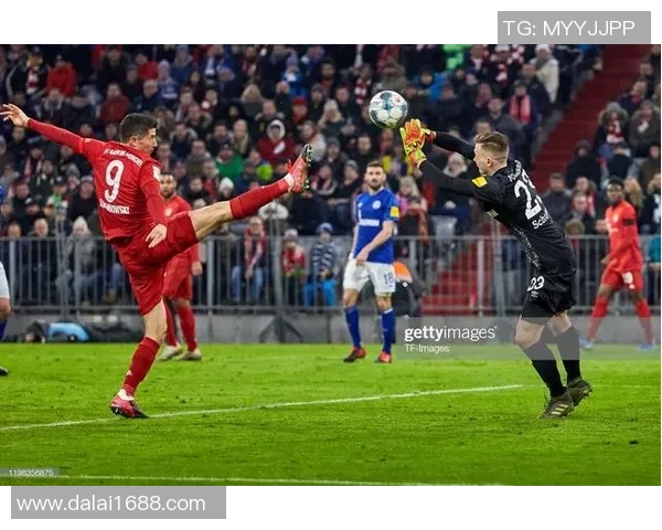 莱万带领球队再创辉煌探秘传奇射手的成长与未来之路